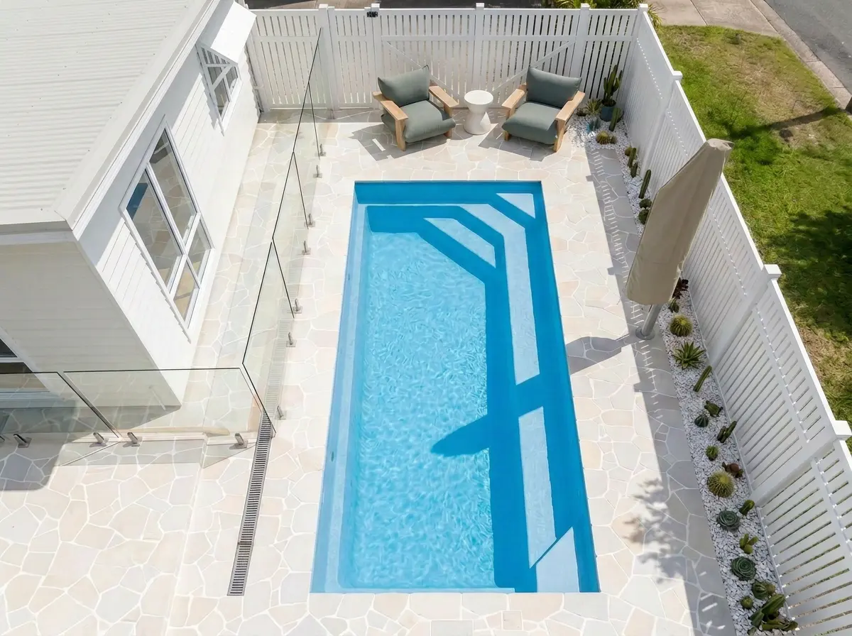 Heron 6m x 2.6m Sapphire Blue Sparkle