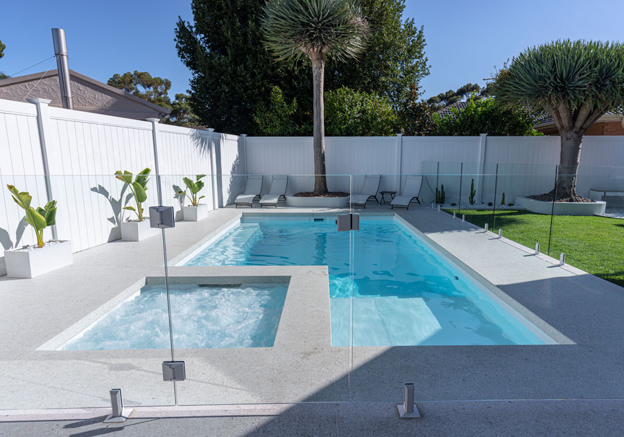 Spa 2.5m x 1.9m