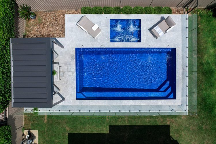 Hampton Grande 9m x 4.2m Ocean Reef Blue Sparkle