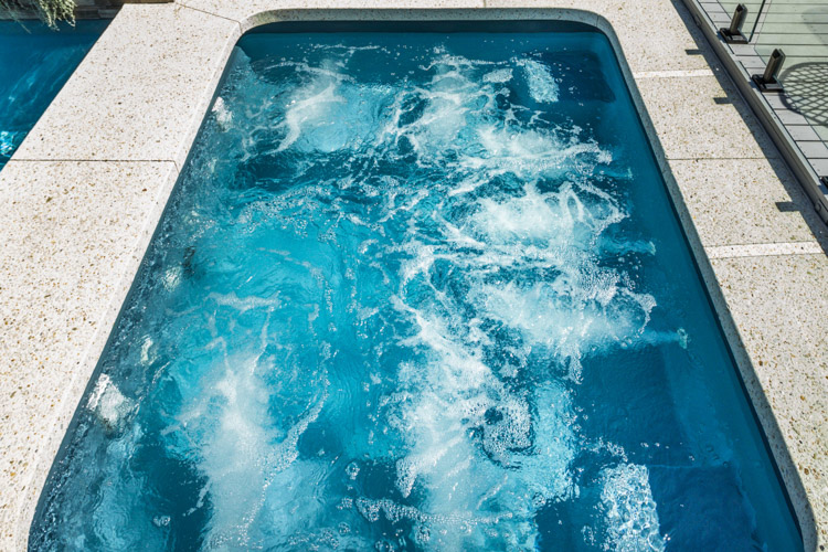 Spa 2.5m x 1.9m