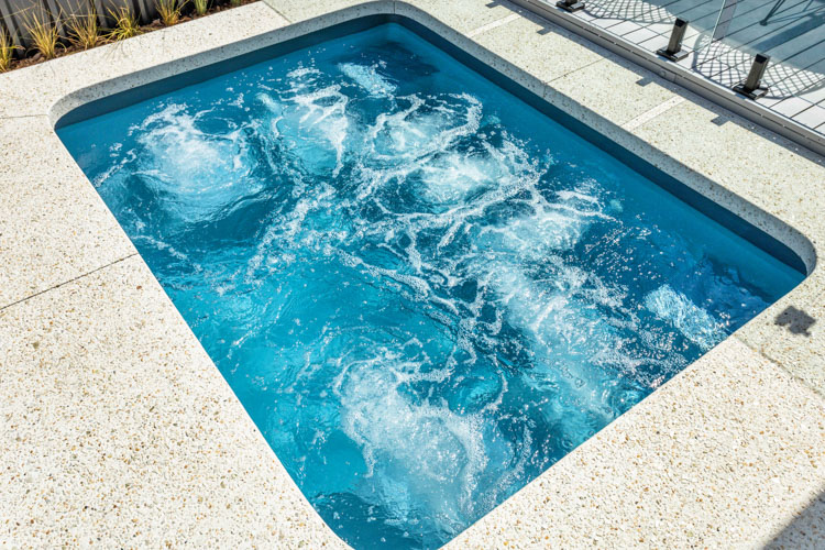 Spa 2.5m x 1.9m